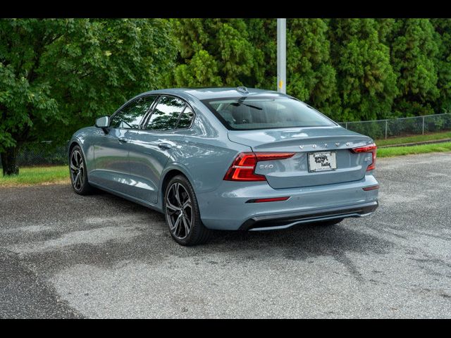 2024 Volvo S60 Plus Dark Theme