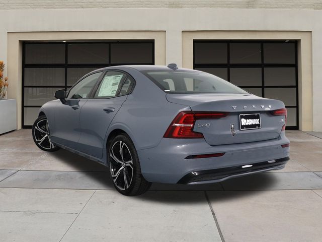 2024 Volvo S60 Plus Dark Theme