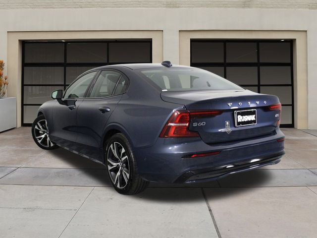 2024 Volvo S60 Plus Dark Theme