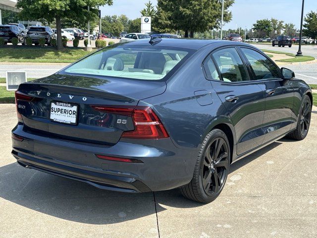 2024 Volvo S60 Plus Dark Theme