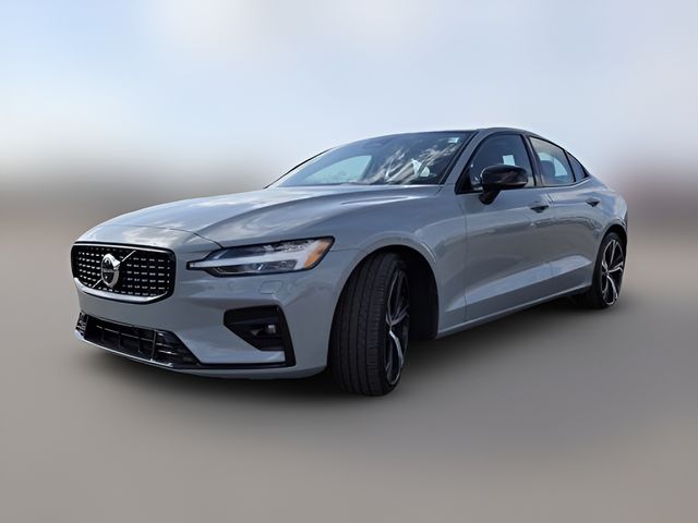 2024 Volvo S60 Plus Dark Theme