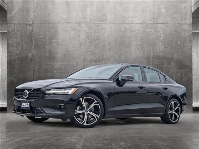 2024 Volvo S60 Plus Dark Theme