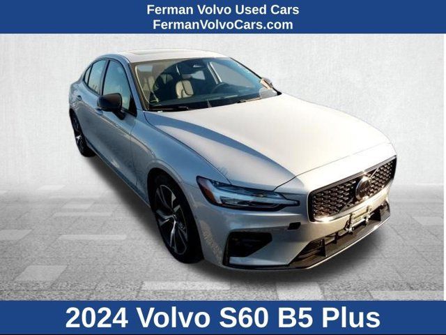 2024 Volvo S60 Plus Dark Theme