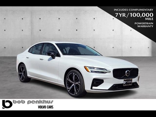 2024 Volvo S60 Plus Dark Theme