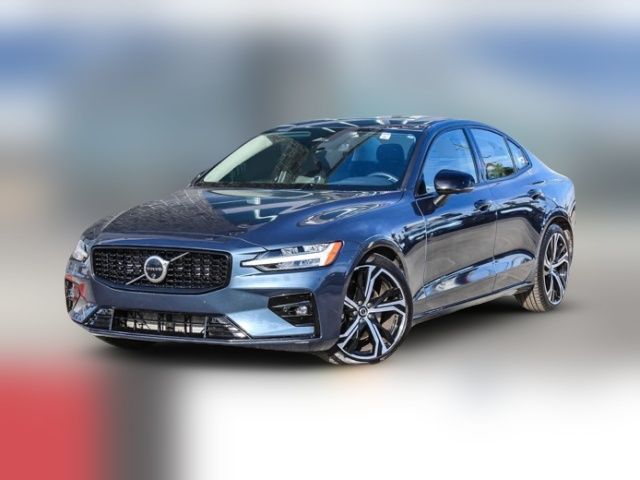 2024 Volvo S60 Plus Dark Theme