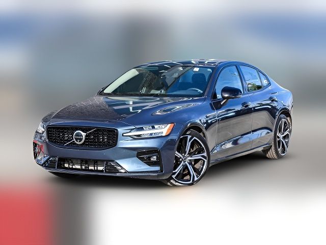 2024 Volvo S60 Plus Dark Theme