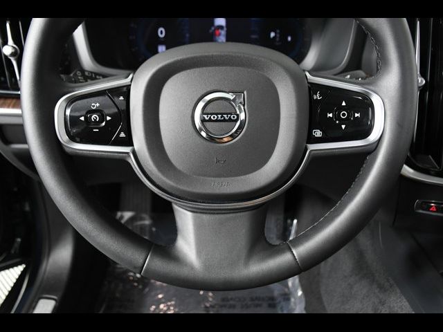 2024 Volvo S60 Plus Dark Theme