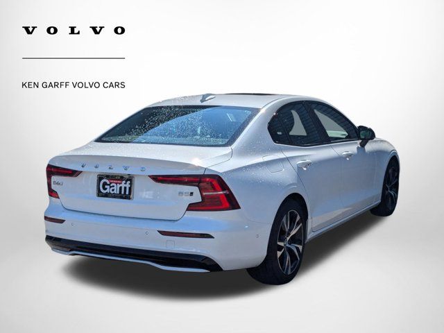 2024 Volvo S60 Plus Dark Theme