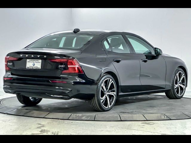 2024 Volvo S60 Plus Dark Theme