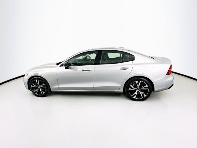 2024 Volvo S60 Plus Dark Theme