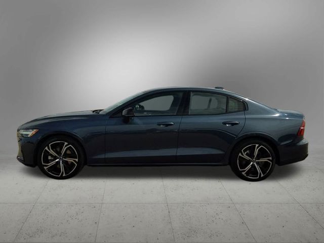 2024 Volvo S60 Plus Dark Theme