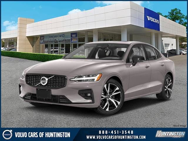 2024 Volvo S60 Plus Dark Theme