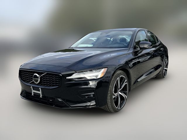 2024 Volvo S60 Plus Dark Theme