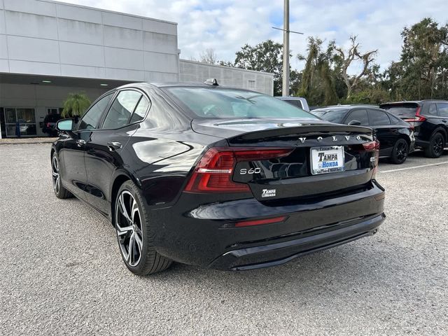 2024 Volvo S60 Plus Dark Theme