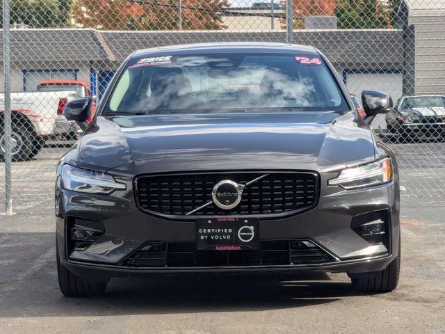 2024 Volvo S60 Plus Dark Theme