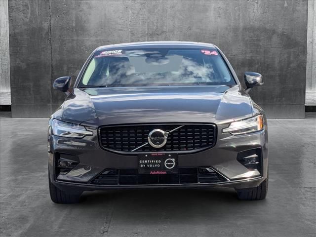 2024 Volvo S60 Plus Dark Theme