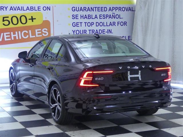 2024 Volvo S60 Plus Dark Theme