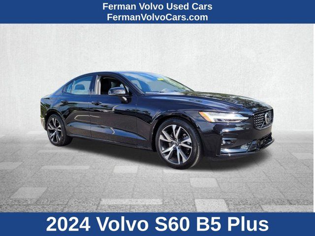 2024 Volvo S60 Plus Dark Theme