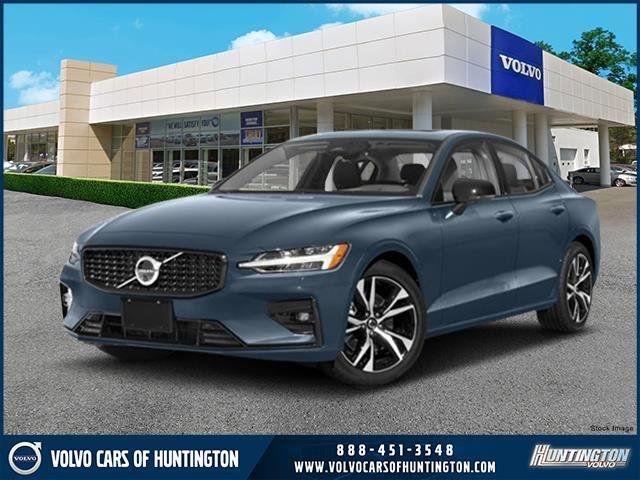 2024 Volvo S60 Plus Dark Theme