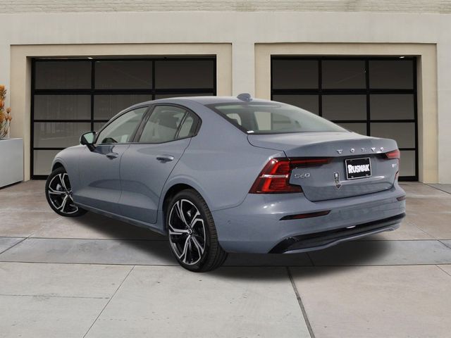 2024 Volvo S60 Plus Dark Theme