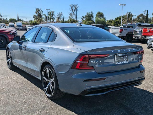 2024 Volvo S60 Plus Dark Theme