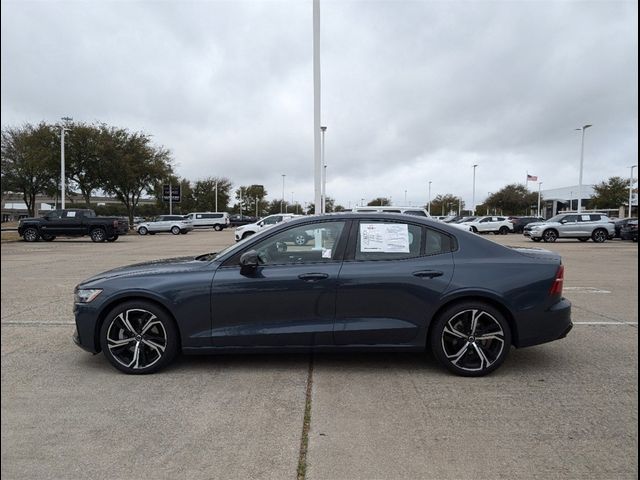 2024 Volvo S60 Ultimate Dark Theme