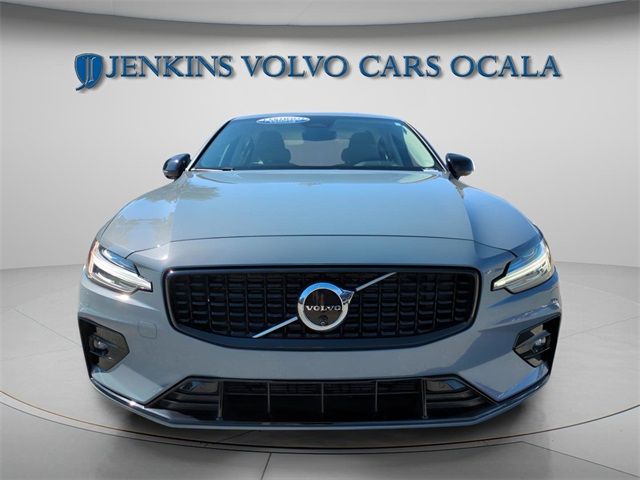 2024 Volvo S60 Ultimate Dark Theme