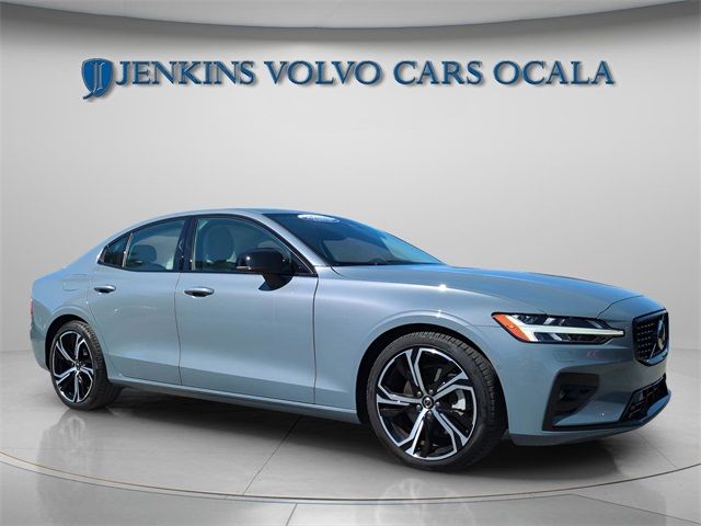 2024 Volvo S60 Ultimate Dark Theme