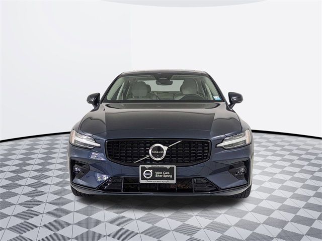 2024 Volvo S60 Ultimate Dark Theme