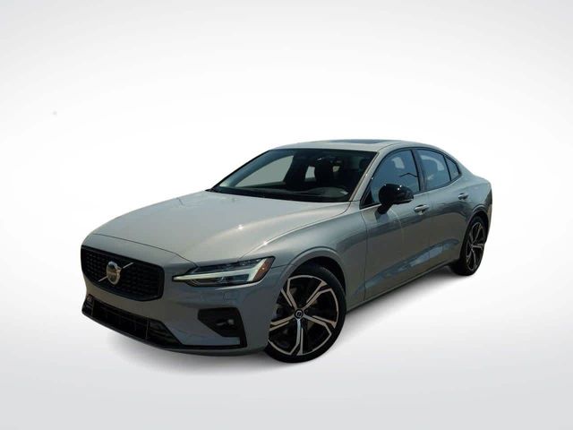 2024 Volvo S60 Ultimate Dark Theme