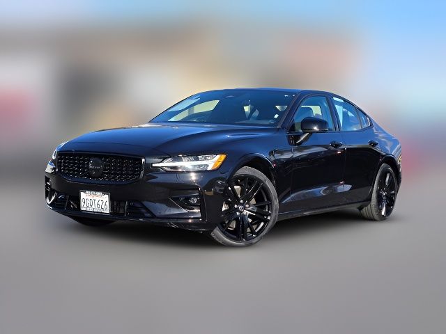 2024 Volvo S60 Plus Black Edition