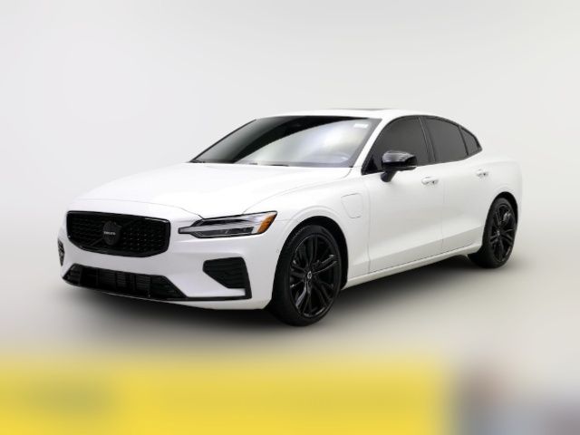 2024 Volvo S60 Recharge Plug-In Hybrid Plus Black Edition