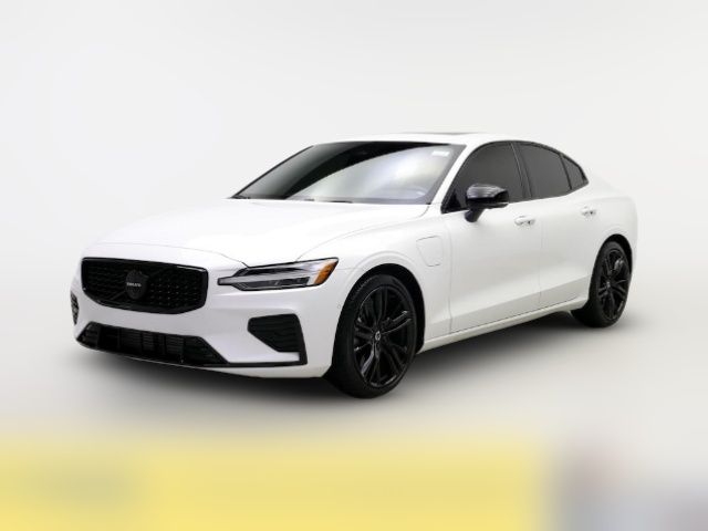 2024 Volvo S60 Recharge Plug-In Hybrid Plus Black Edition