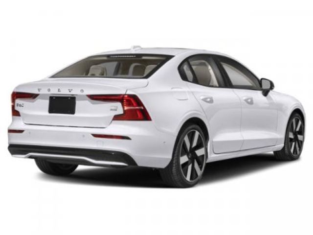 2024 Volvo S60 Recharge Plug-In Hybrid Plus Black Edition