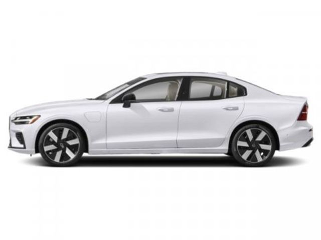 2024 Volvo S60 Recharge Plug-In Hybrid Plus Black Edition