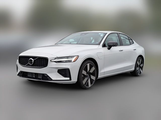 2024 Volvo S60 Recharge Plug-In Hybrid Plus Dark Theme