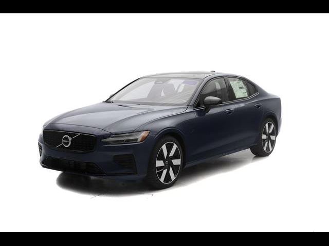 2024 Volvo S60 Recharge Plug-In Hybrid Plus Dark Theme