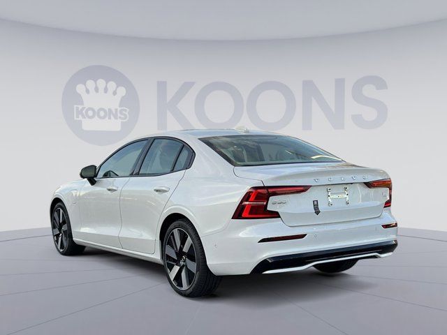 2024 Volvo S60 Recharge Plug-In Hybrid Plus Dark Theme