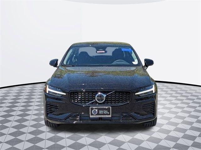 2024 Volvo S60 Recharge Plug-In Hybrid Ultimate Dark Theme