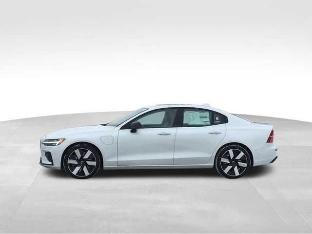 2024 Volvo S60 Recharge Plug-In Hybrid Ultimate Dark Theme