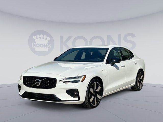 2024 Volvo S60 Recharge Plug-In Hybrid Ultimate Dark Theme