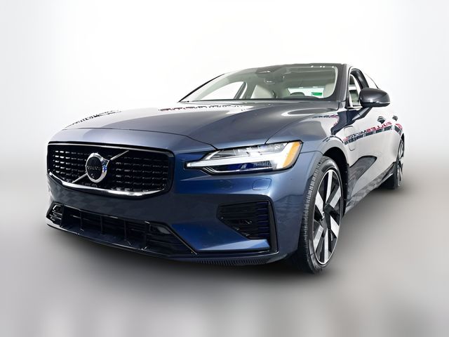 2024 Volvo S60 Recharge Plug-In Hybrid Ultimate Dark Theme