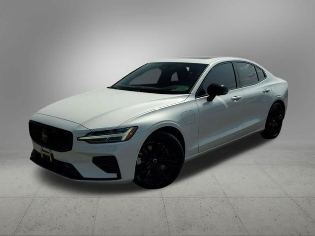 2024 Volvo S60 Recharge Plug-In Hybrid Ultimate Black Edition