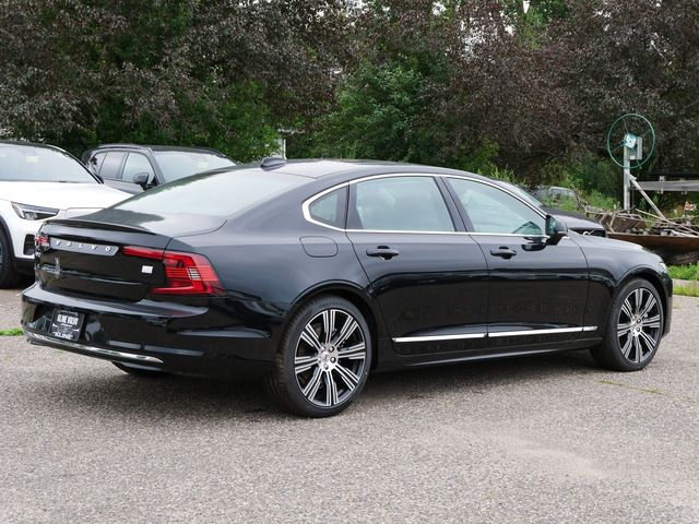 2024 Volvo S90 Recharge Plug-In Hybrid Ultimate