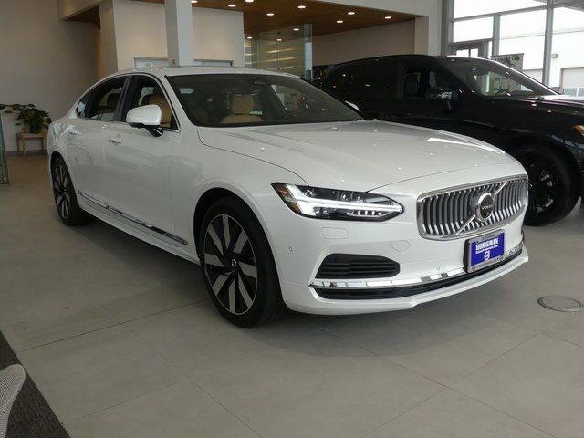 2024 Volvo S90 Recharge Plug-In Hybrid Ultimate