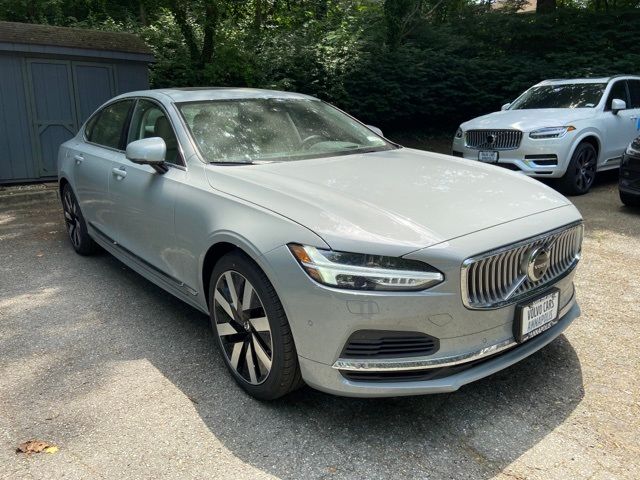 2024 Volvo S90 Recharge Plug-In Hybrid Ultimate