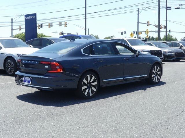 2024 Volvo S90 Recharge Plug-In Hybrid Ultimate