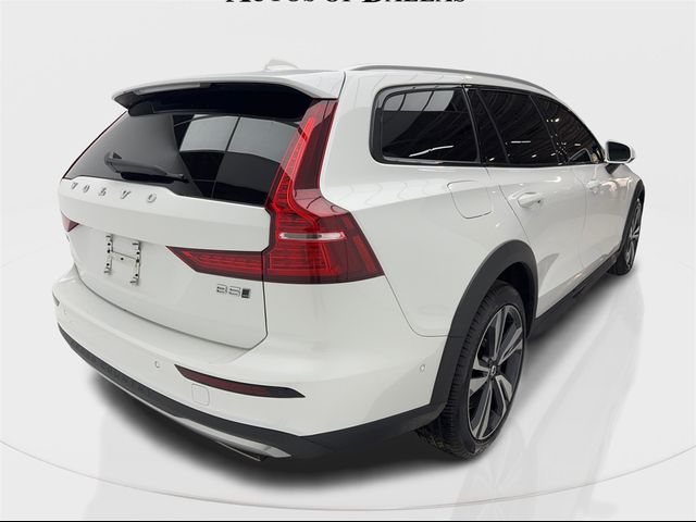 2024 Volvo V60 Cross Country Plus