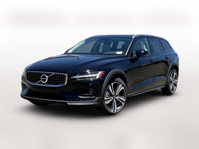 2024 Volvo V60 Cross Country Plus