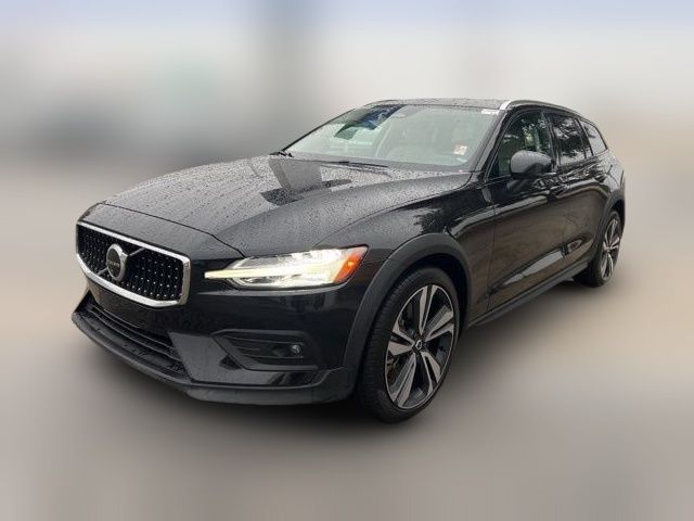 2024 Volvo V60 Cross Country Plus